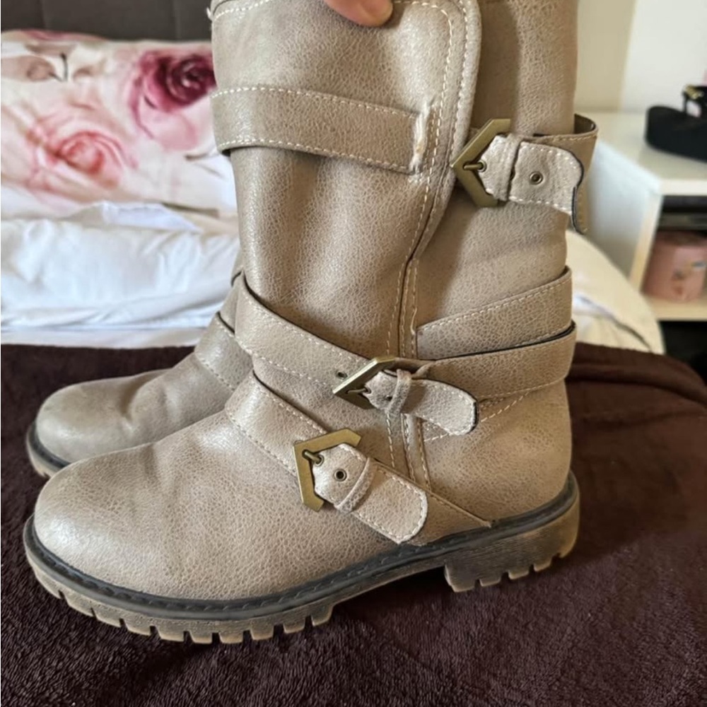 Roxy Tan Combat & Moto Boots